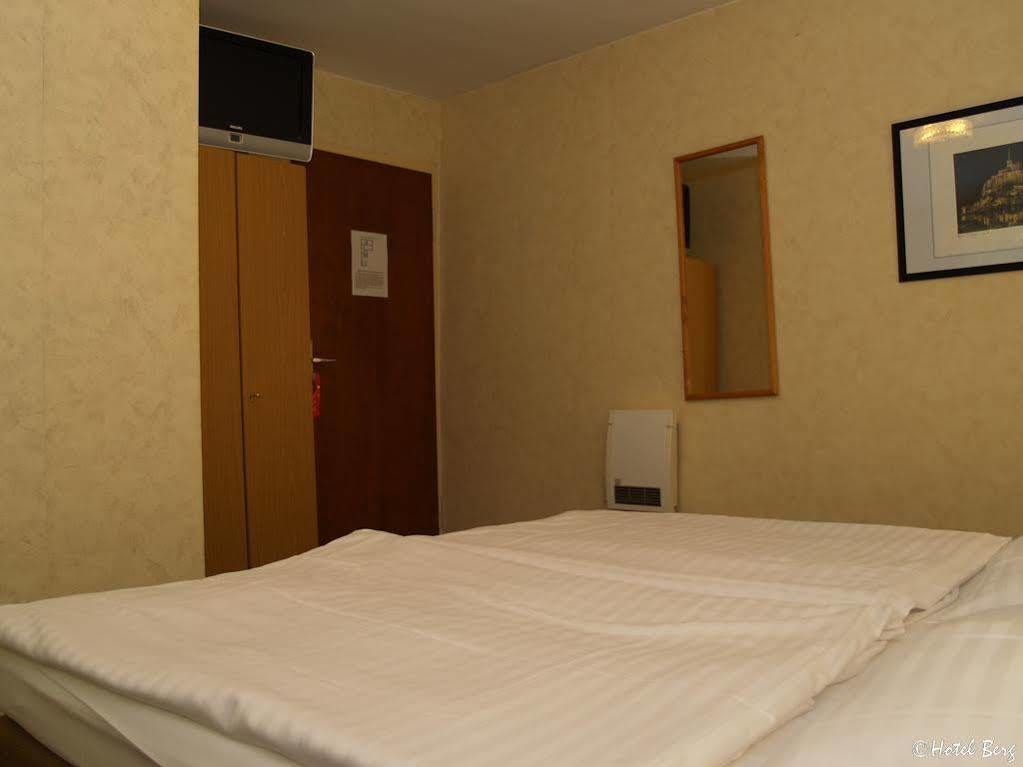 Hotel Berg Colonia Exterior foto