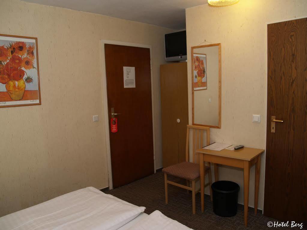 Hotel Berg Colonia Exterior foto